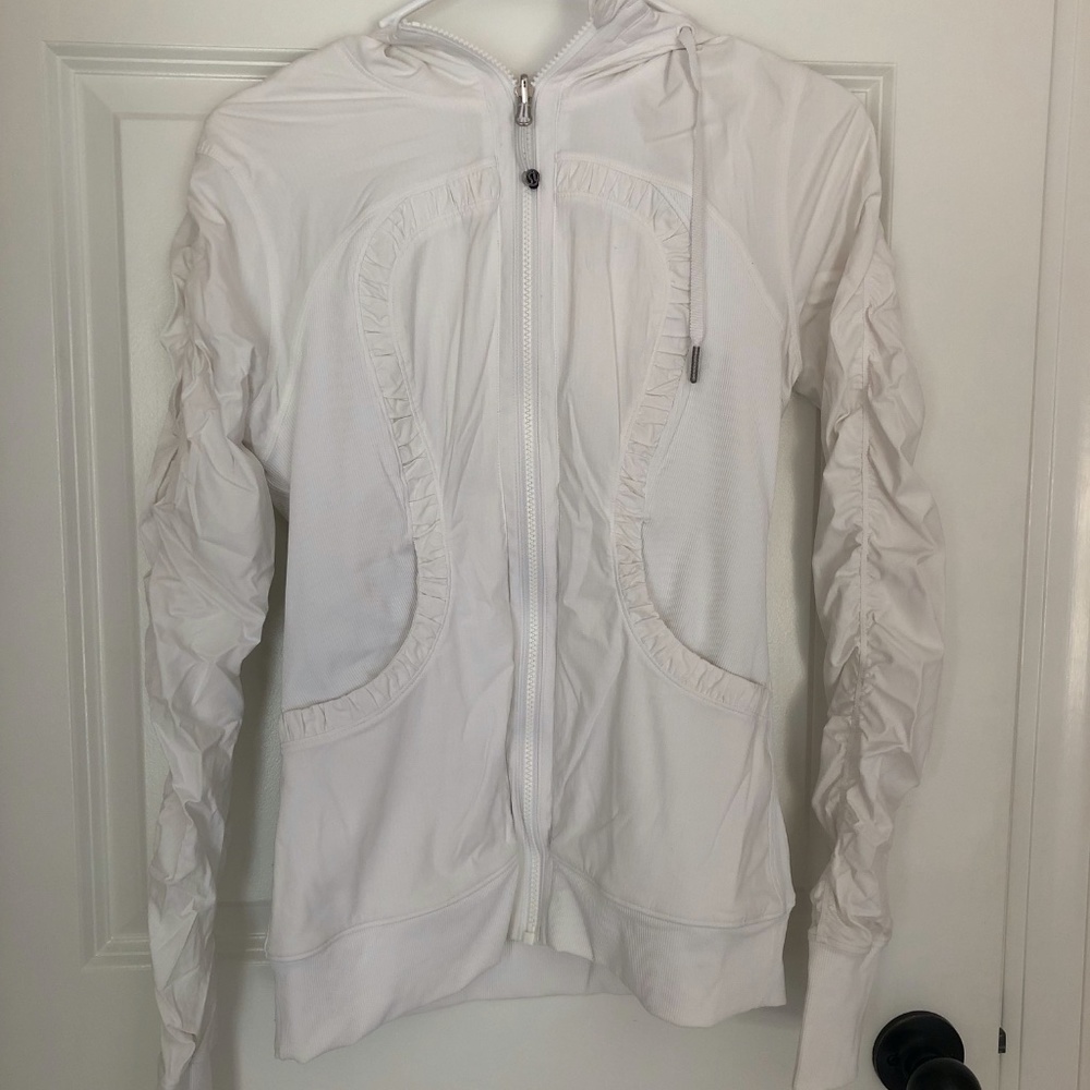 Lululmeon white zip up hoodie, size 6